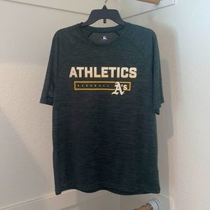 Oakland A’s Athletic Tee / Large / Green